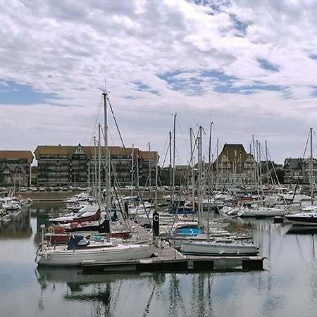 Le Loft-Boat Daire Deauville Dış mekan fotoğraf
