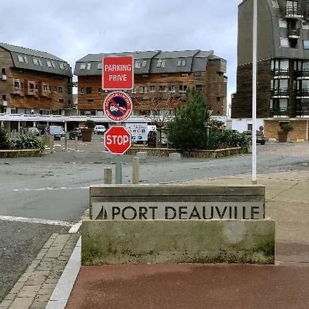 Le Loft-Boat Daire Deauville Dış mekan fotoğraf