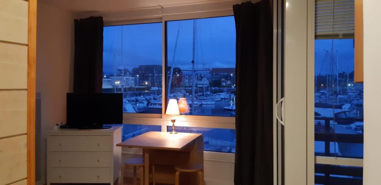 Le Loft-Boat Daire Deauville Dış mekan fotoğraf